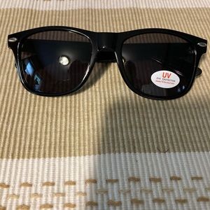 CAPTAIN MORGAN SUNGLASSES